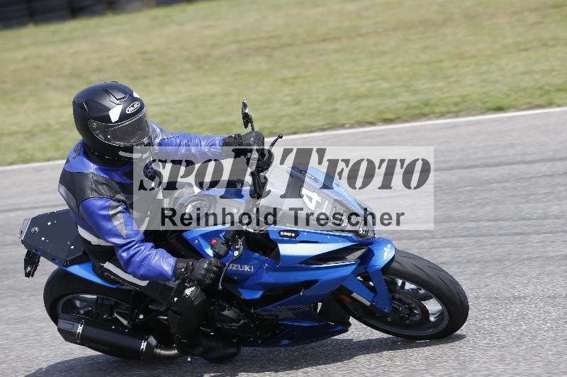 /27 12.06.2025 Ducati Schweiz Trackday Warmup  ADR/gruen-vert/4